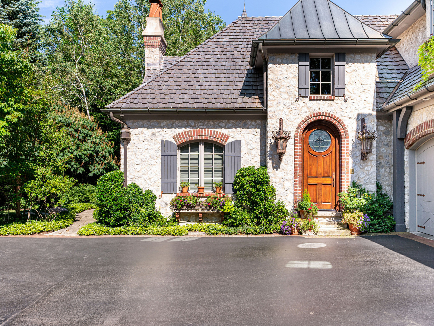 1317 Fox Glen Drive