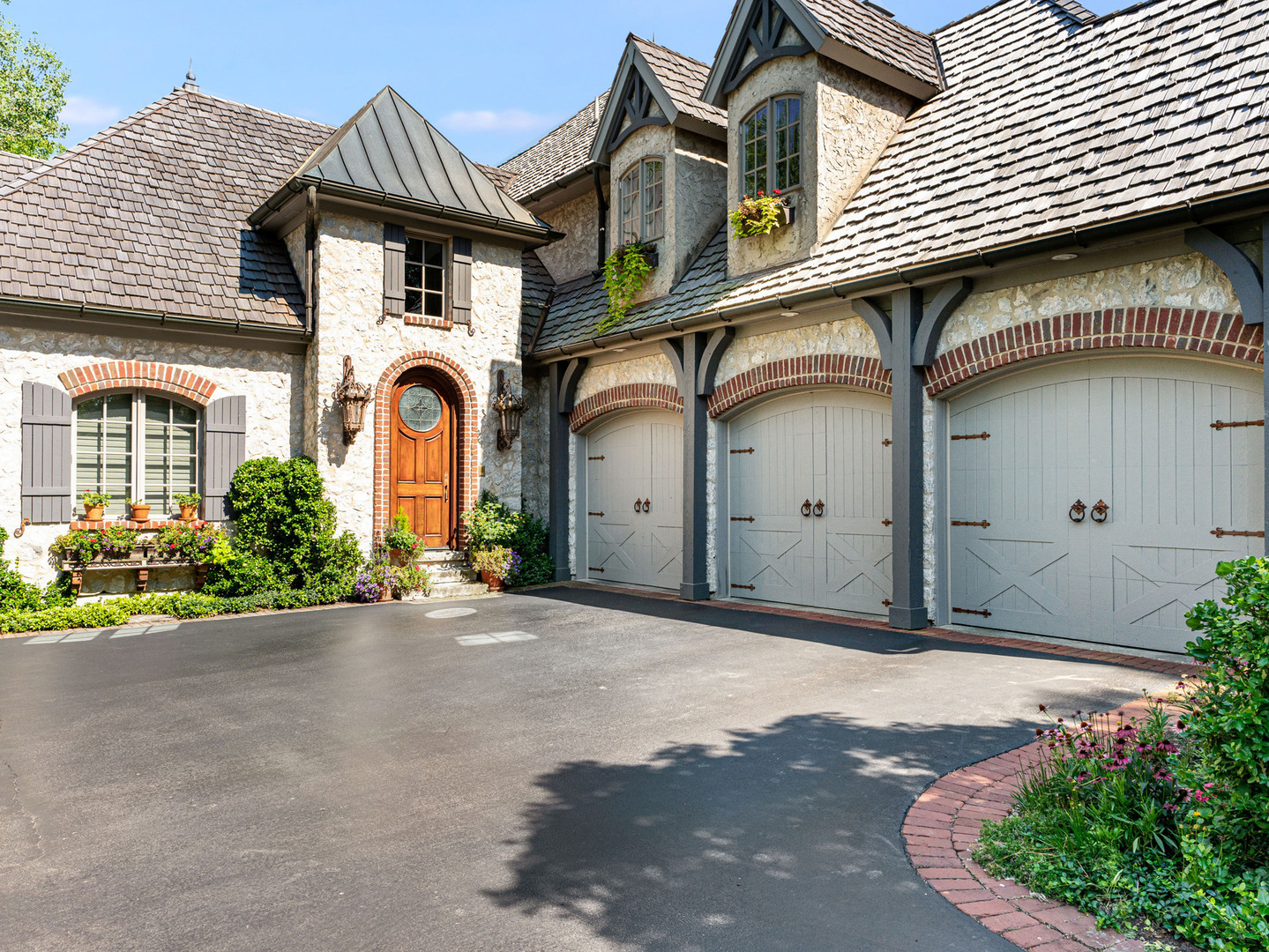1317 Fox Glen Drive