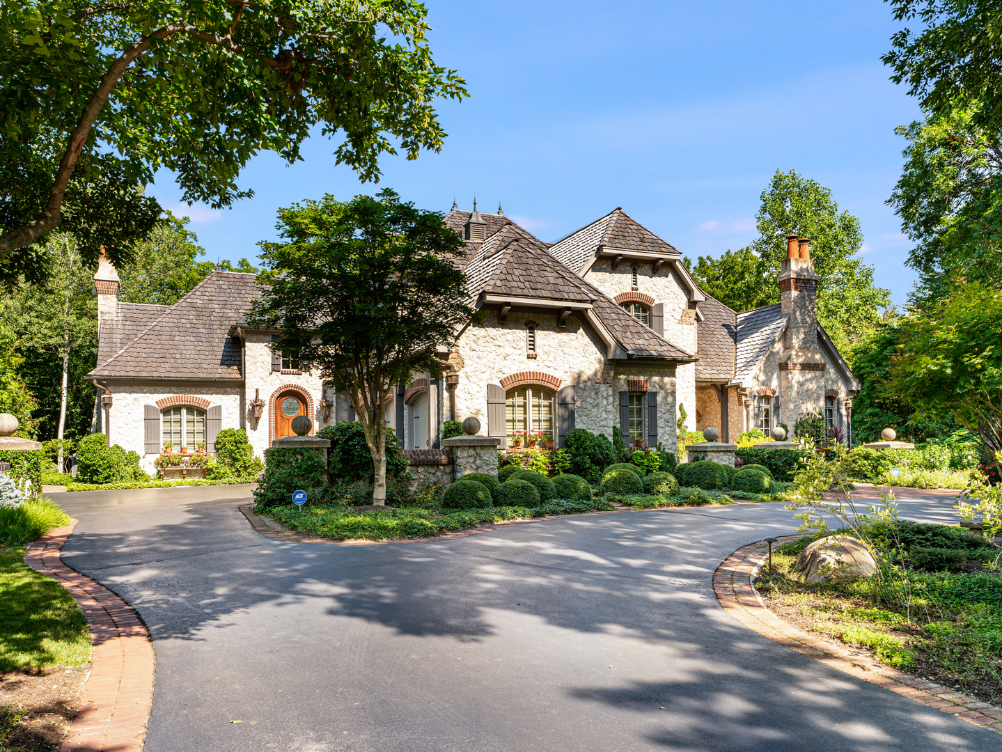 1317 Fox Glen Drive