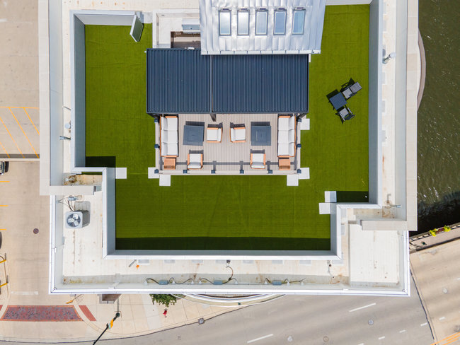 10 Illinois Street Unit: 5A