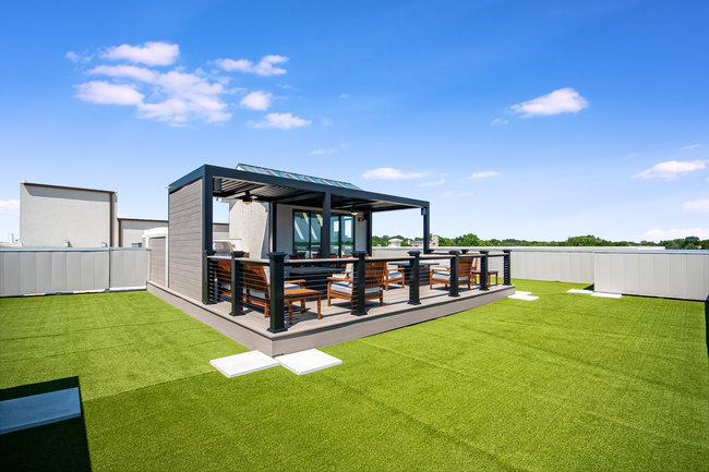 10 Illinois Street Unit: 5A