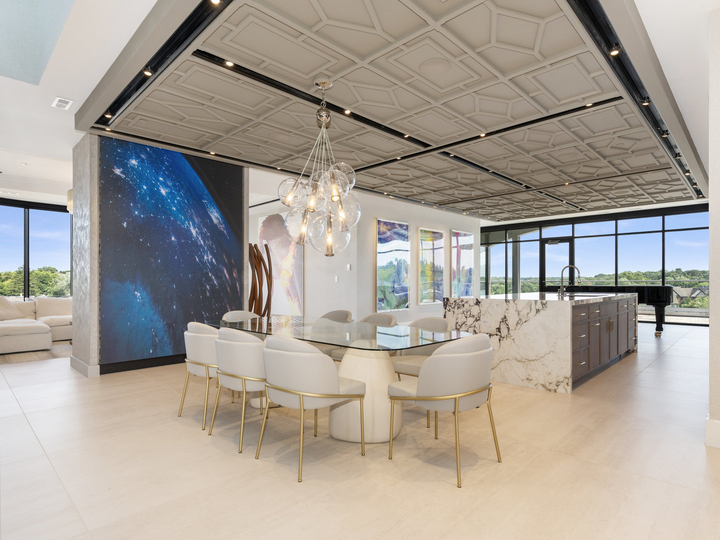 10 Illinois Street Unit: 5A