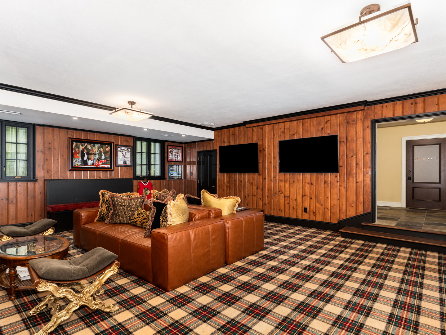 875 Country Club Road