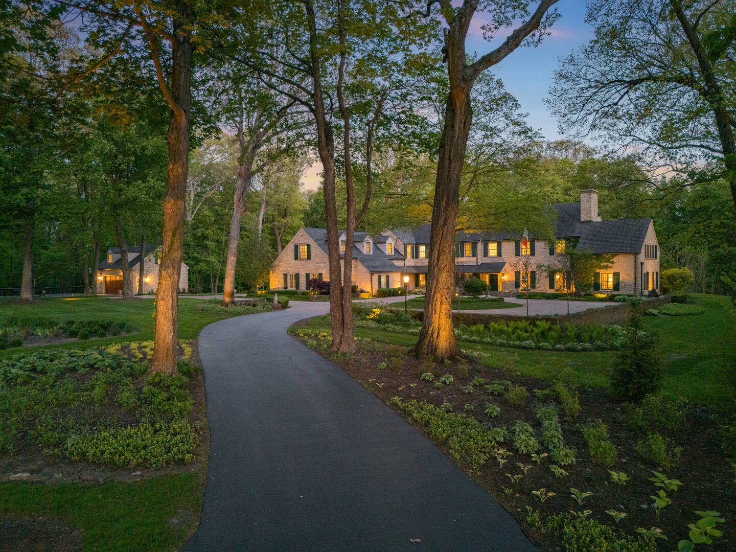875 Country Club Road