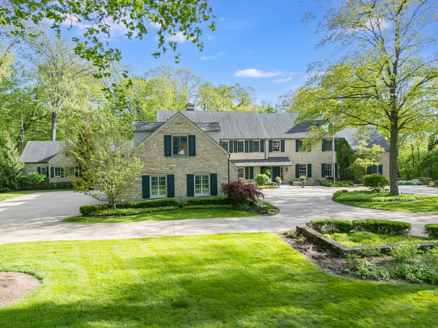 875 Country Club Road