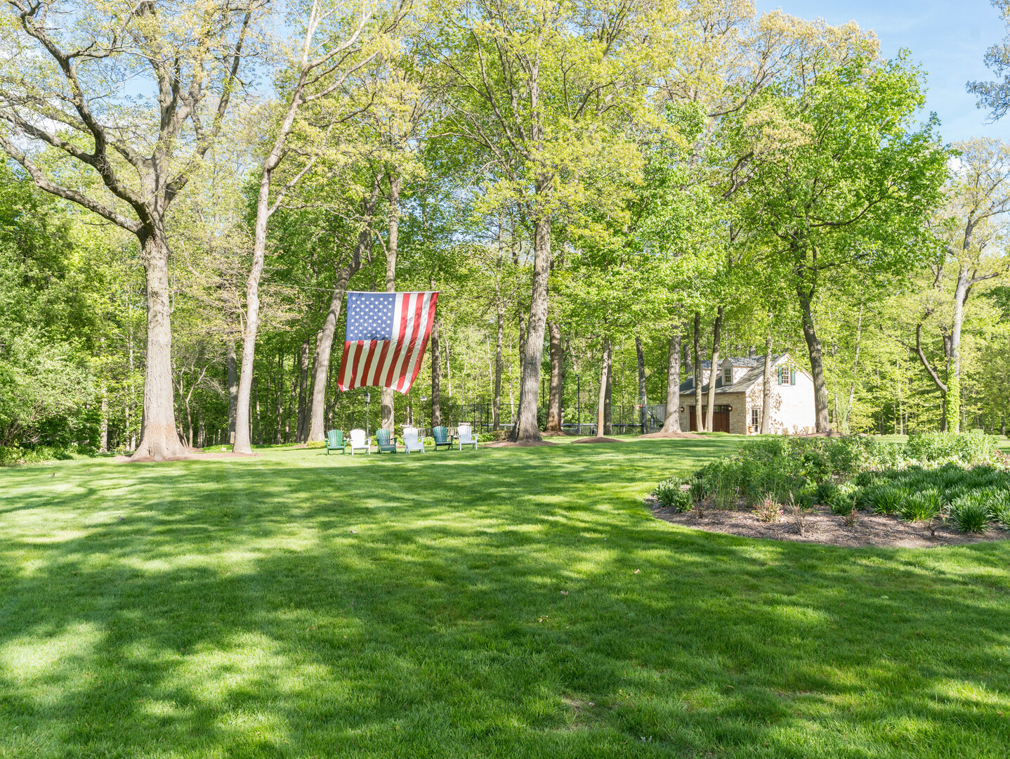 875 Country Club Road