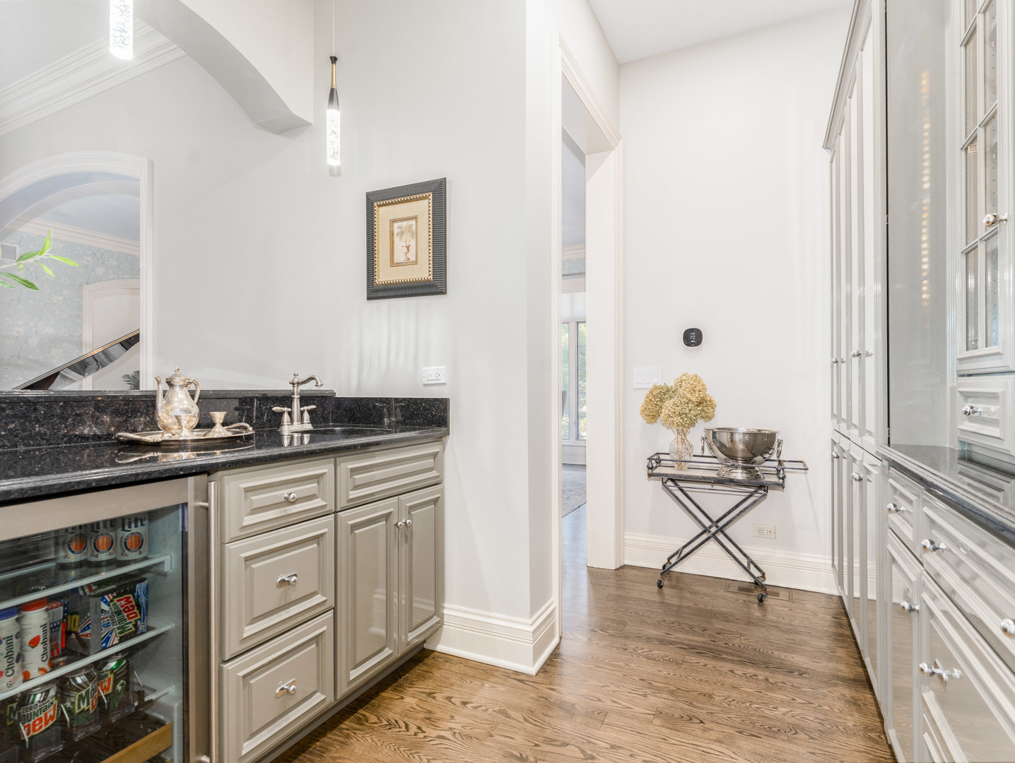 4N881 Old Farm Road