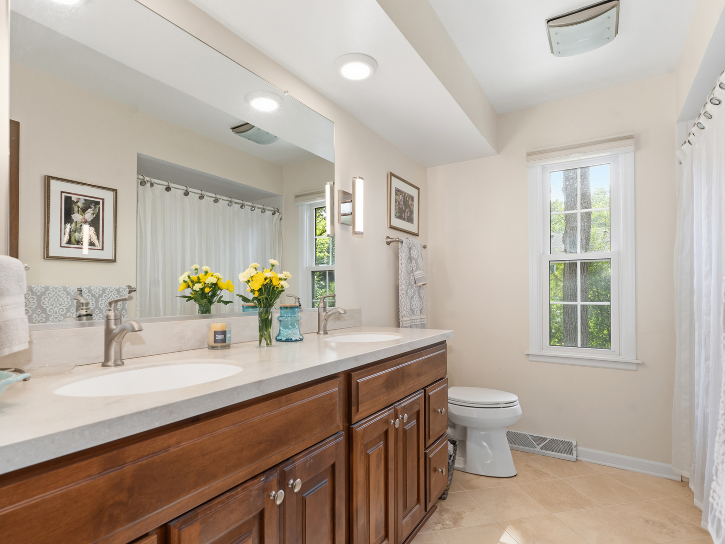 1235 Pin Oak Court