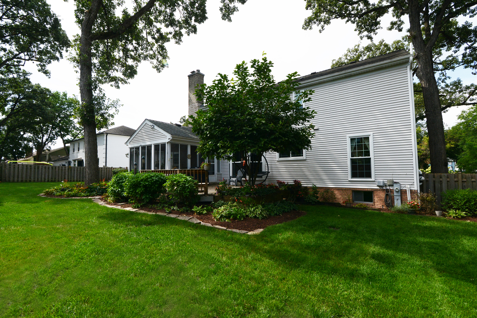 1235 Pin Oak Court