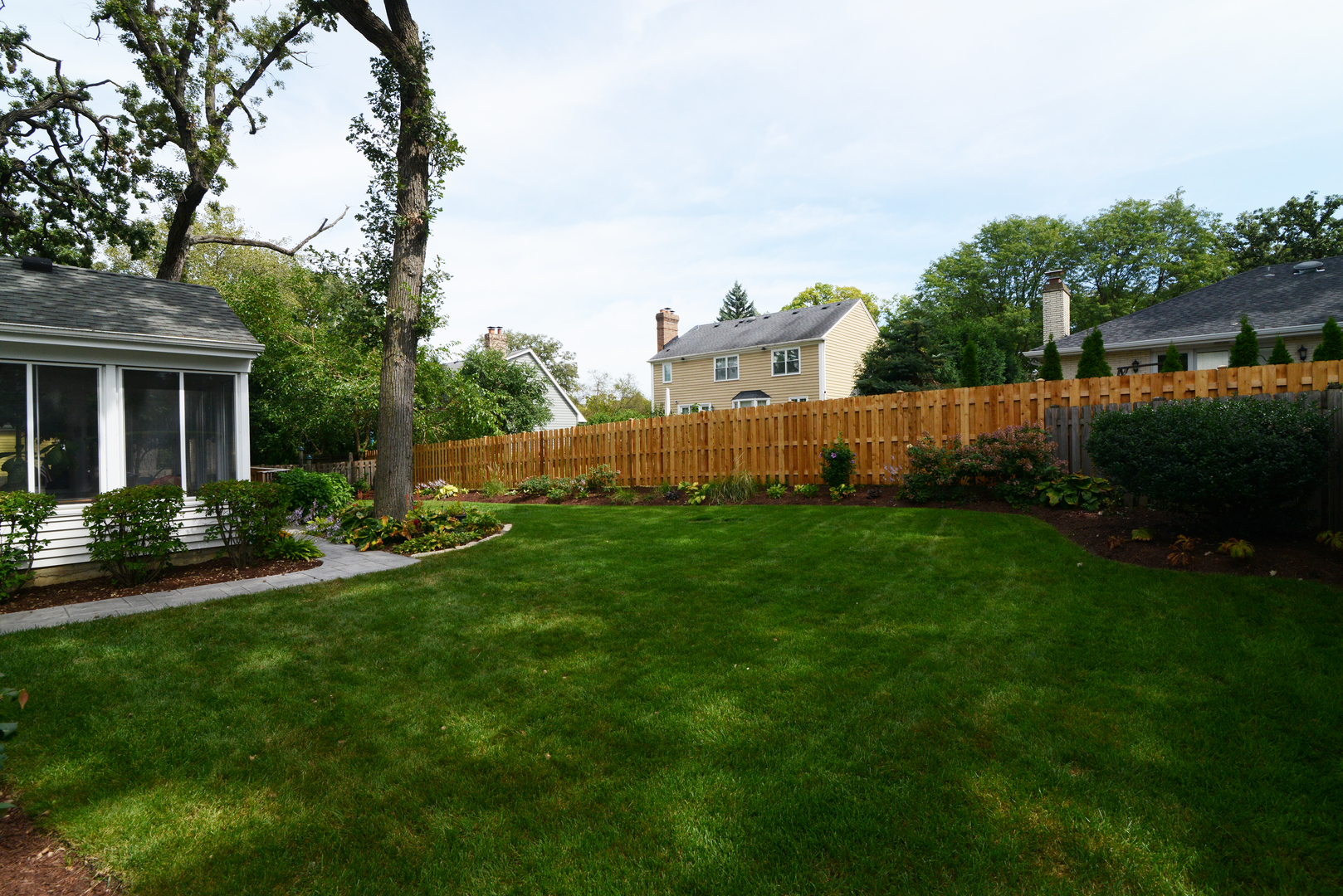 1235 Pin Oak Court