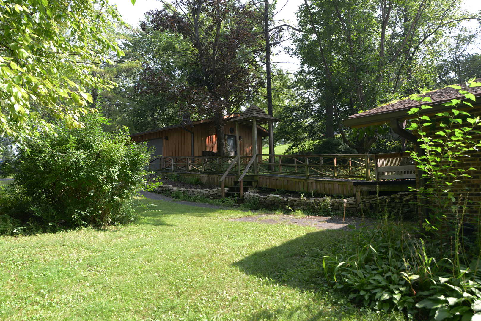 3N353 Pine Hills Road