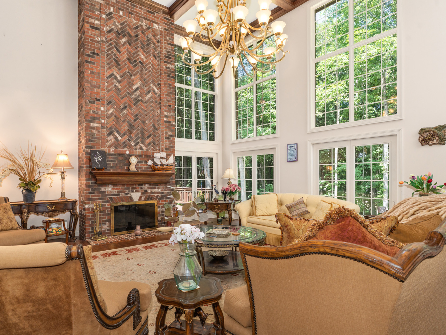 818 Fox Glen Drive