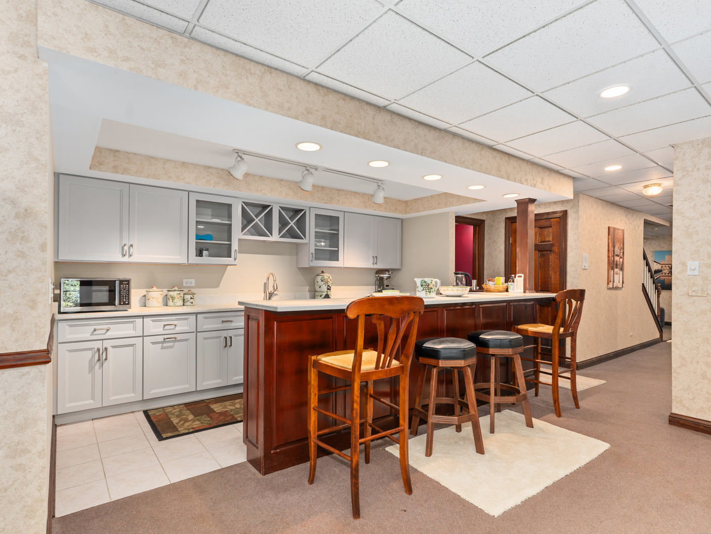 818 Fox Glen Drive
