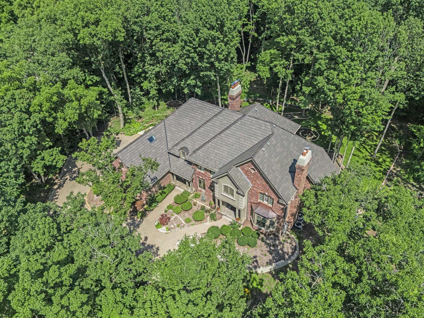818 Fox Glen Drive