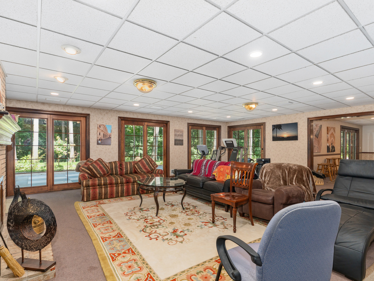 818 Fox Glen Drive