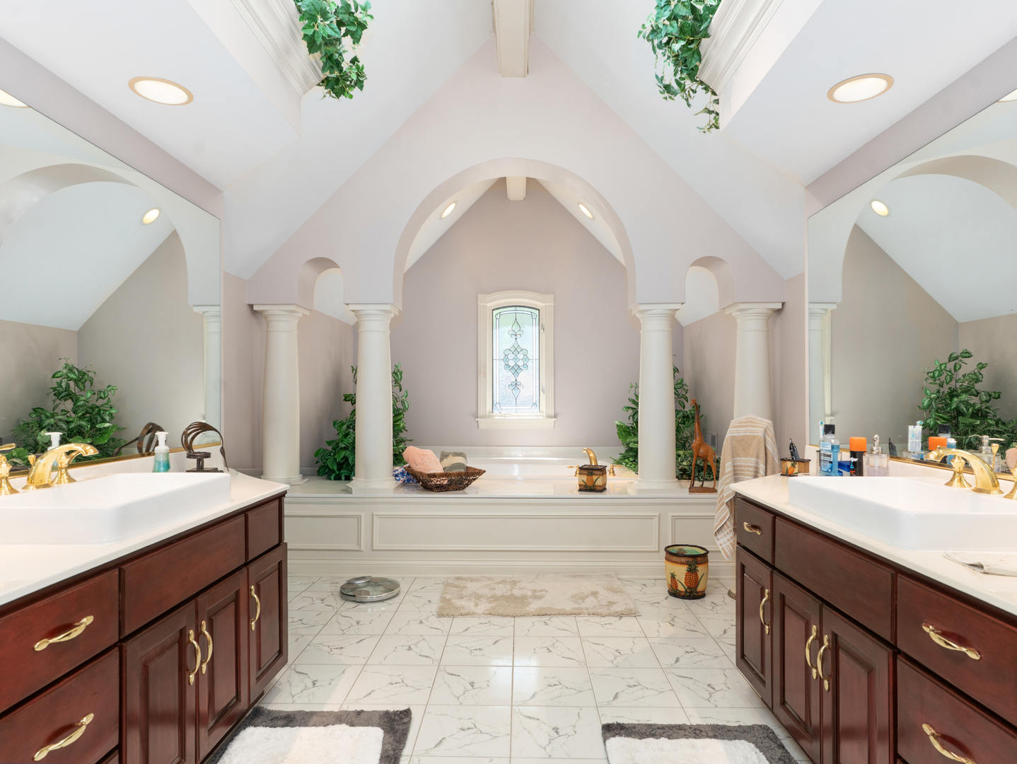 818 Fox Glen Drive