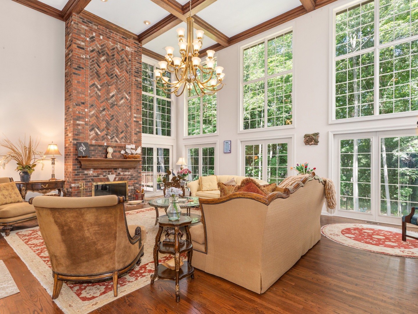 818 Fox Glen Drive