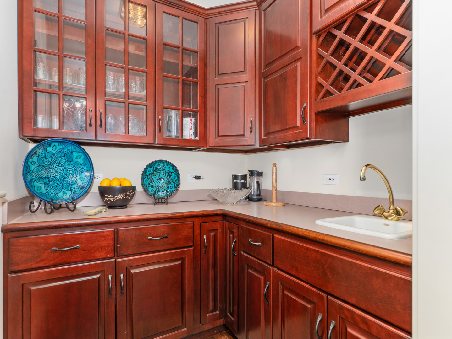 818 Fox Glen Drive