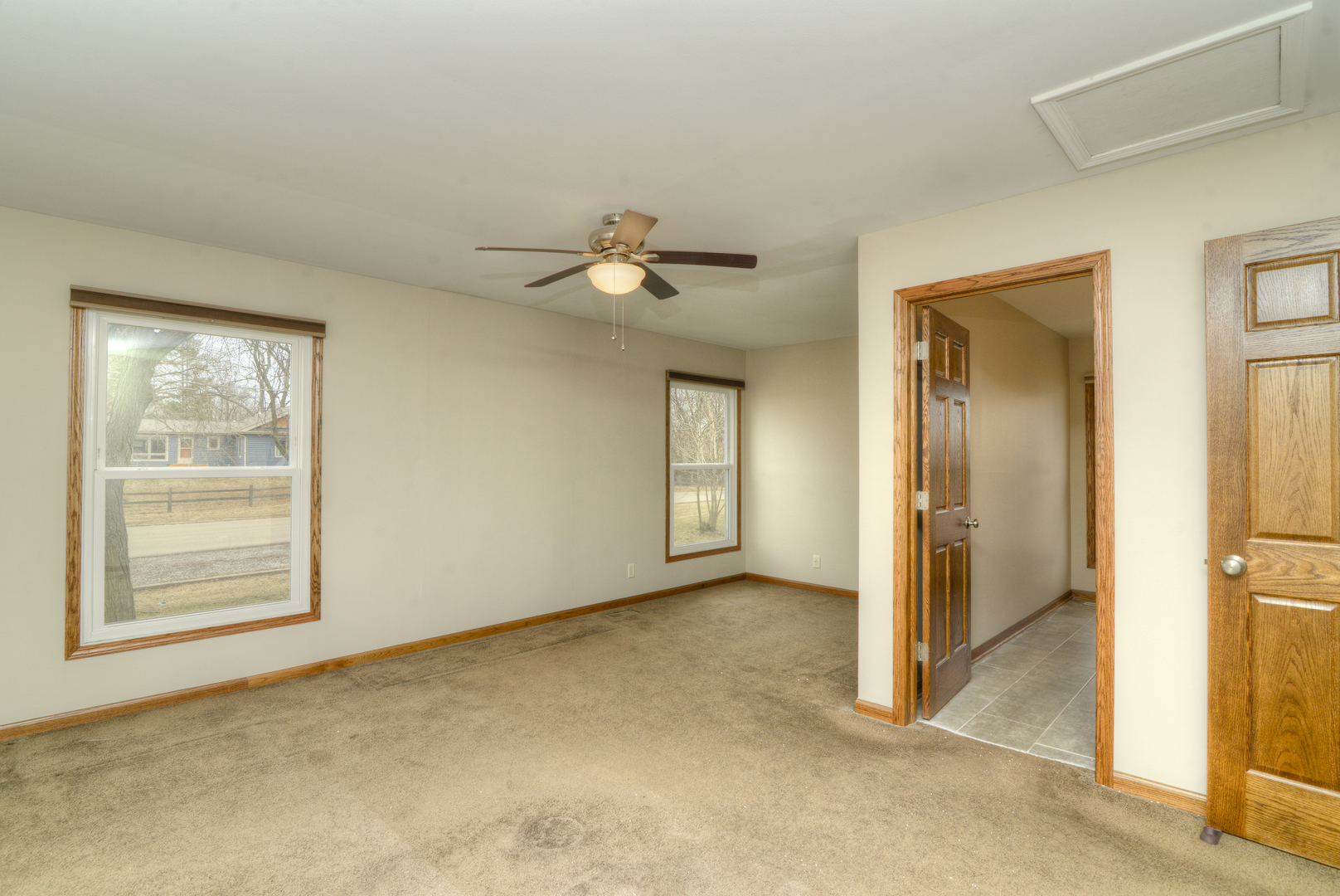 1070 CENTER Drive