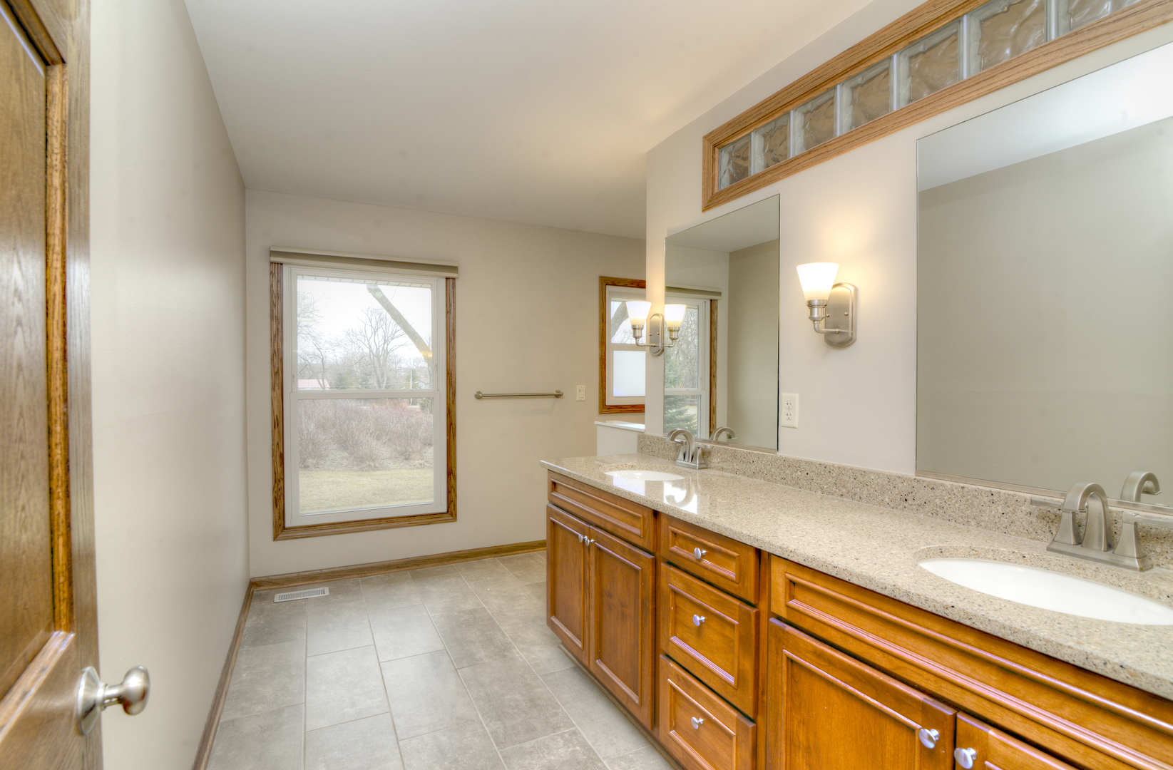 1070 CENTER Drive