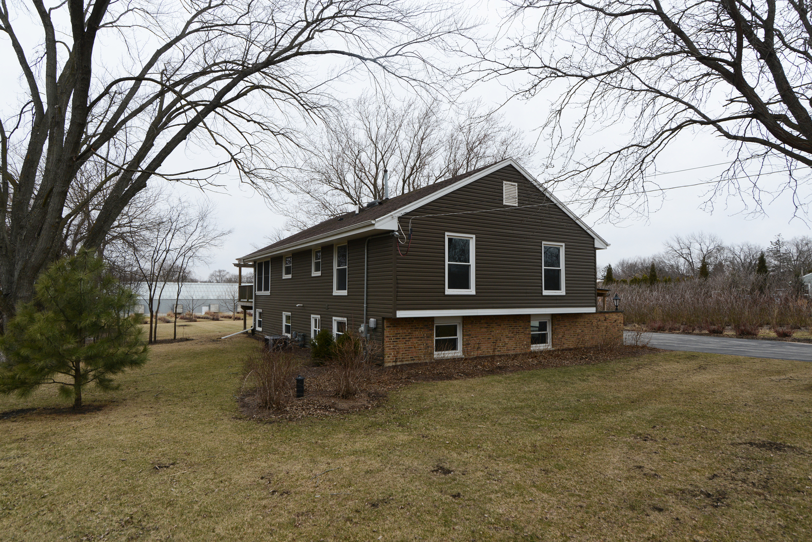 1070 CENTER Drive