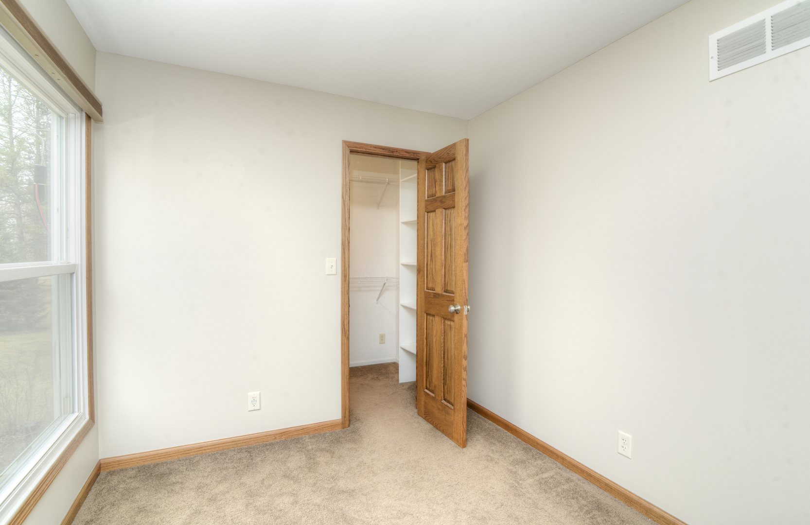 1070 CENTER Drive