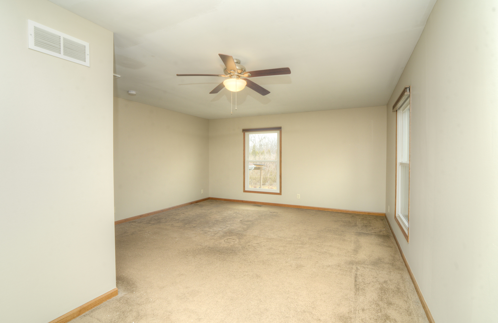1070 CENTER Drive
