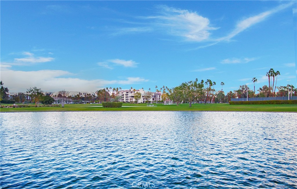 910 Island Drive 506