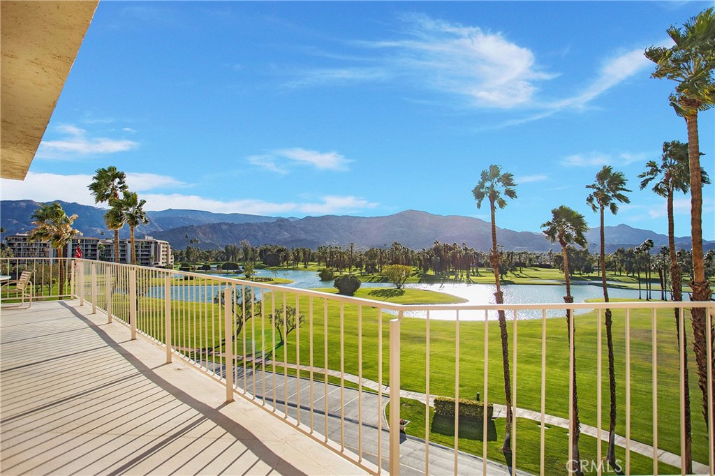 910 Island Drive 506