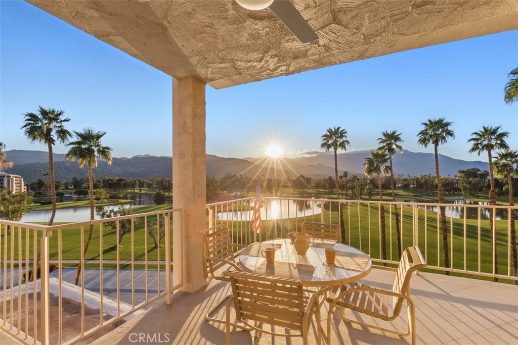 910 Island Drive 506