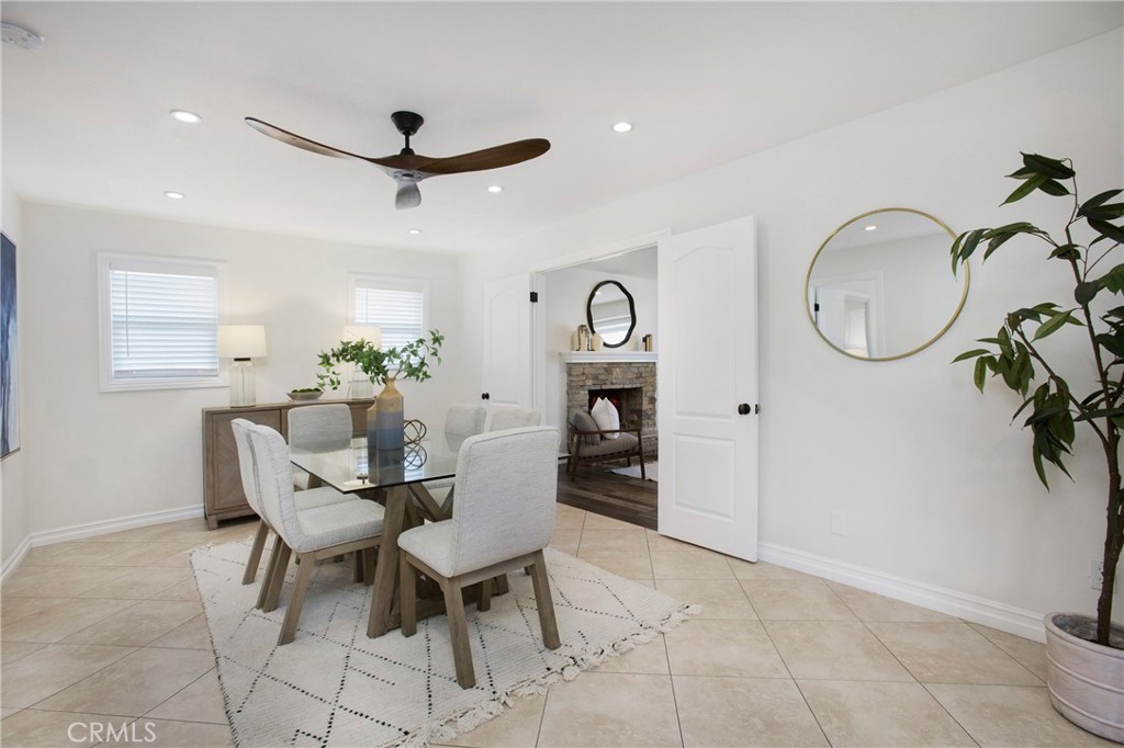 19622 Crestknoll Drive