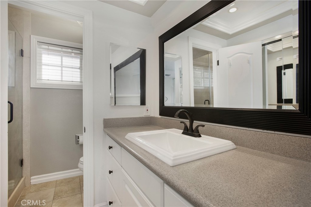 19622 Crestknoll Drive