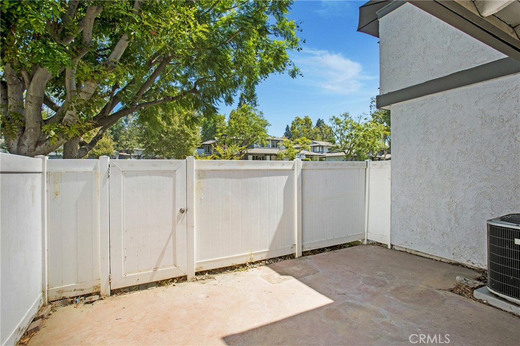 6443 Shady Lawn Drive 3