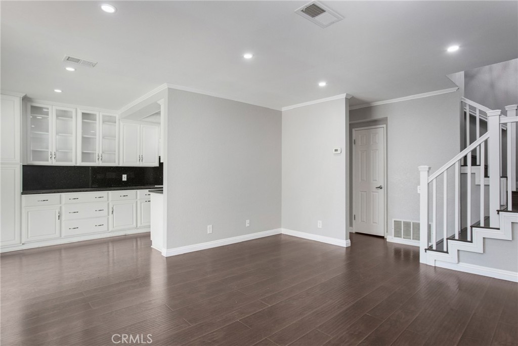 6443 Shady Lawn Drive 3