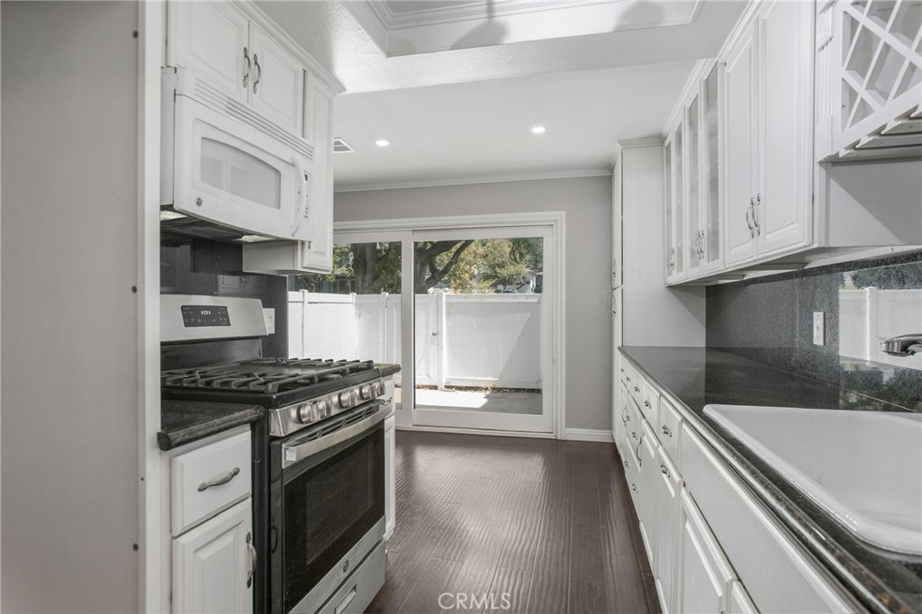 6443 Shady Lawn Drive 3