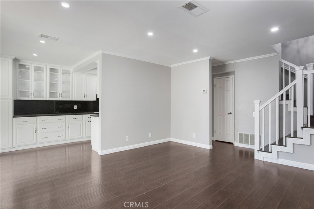 6443 Shady Lawn Drive 3