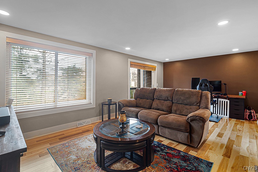 6 Sherman Oaks Drive