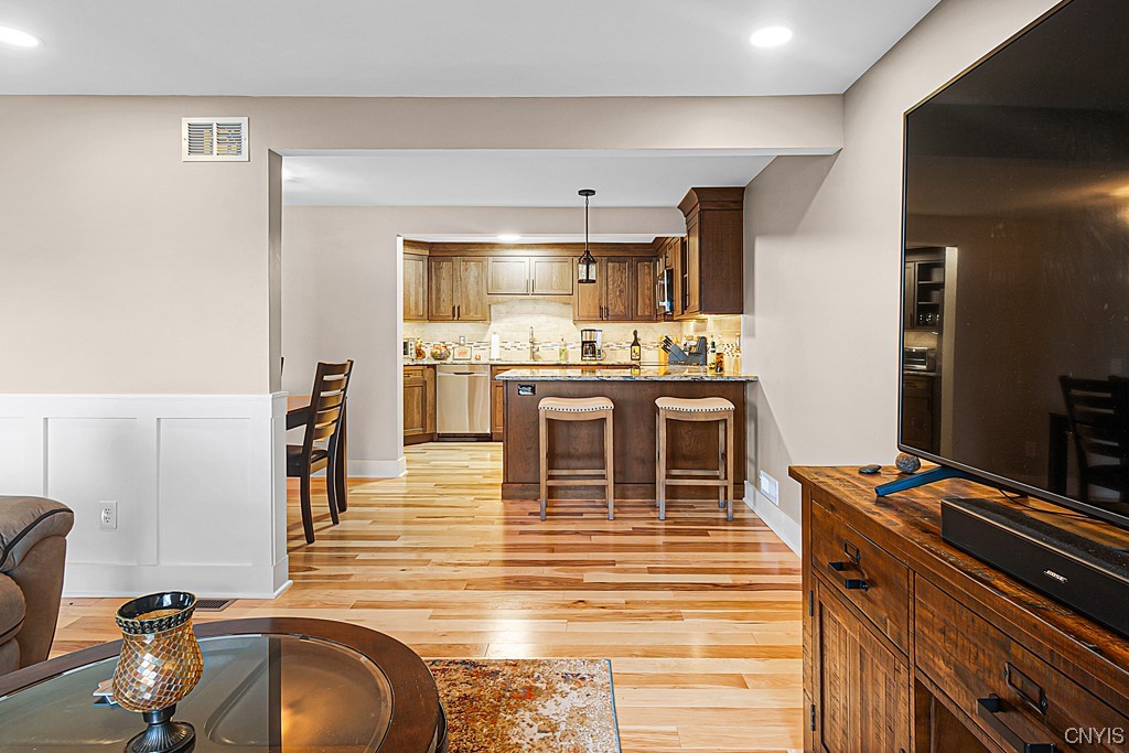6 Sherman Oaks Drive