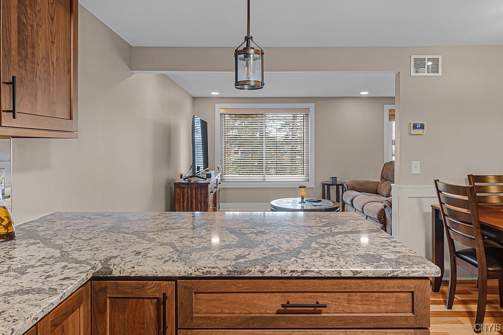 6 Sherman Oaks Drive