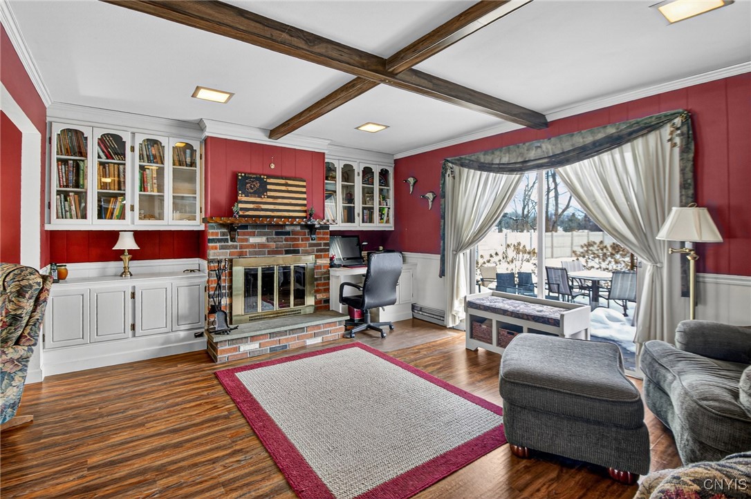 8311 Greenview Dr
