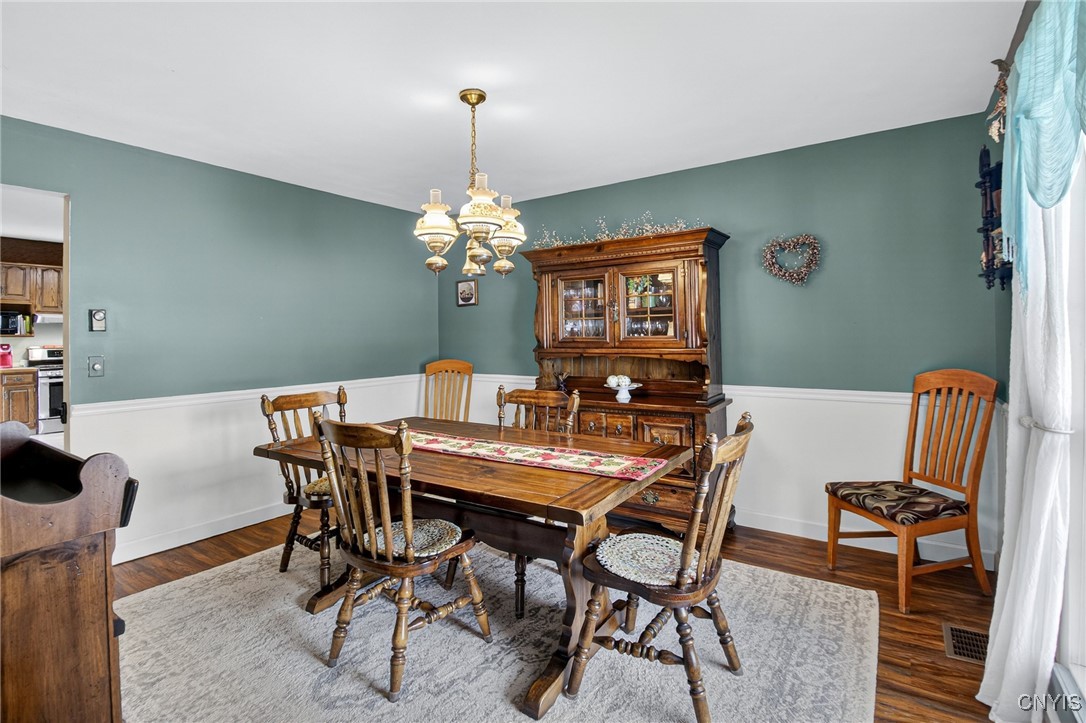 8311 Greenview Dr