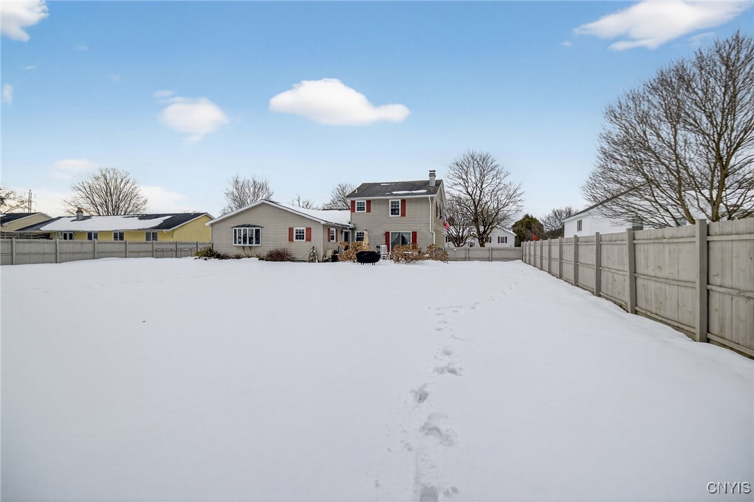 8311 Greenview Dr