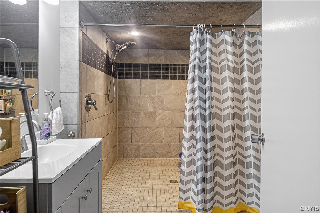 6311 Hidden Meadow Dr