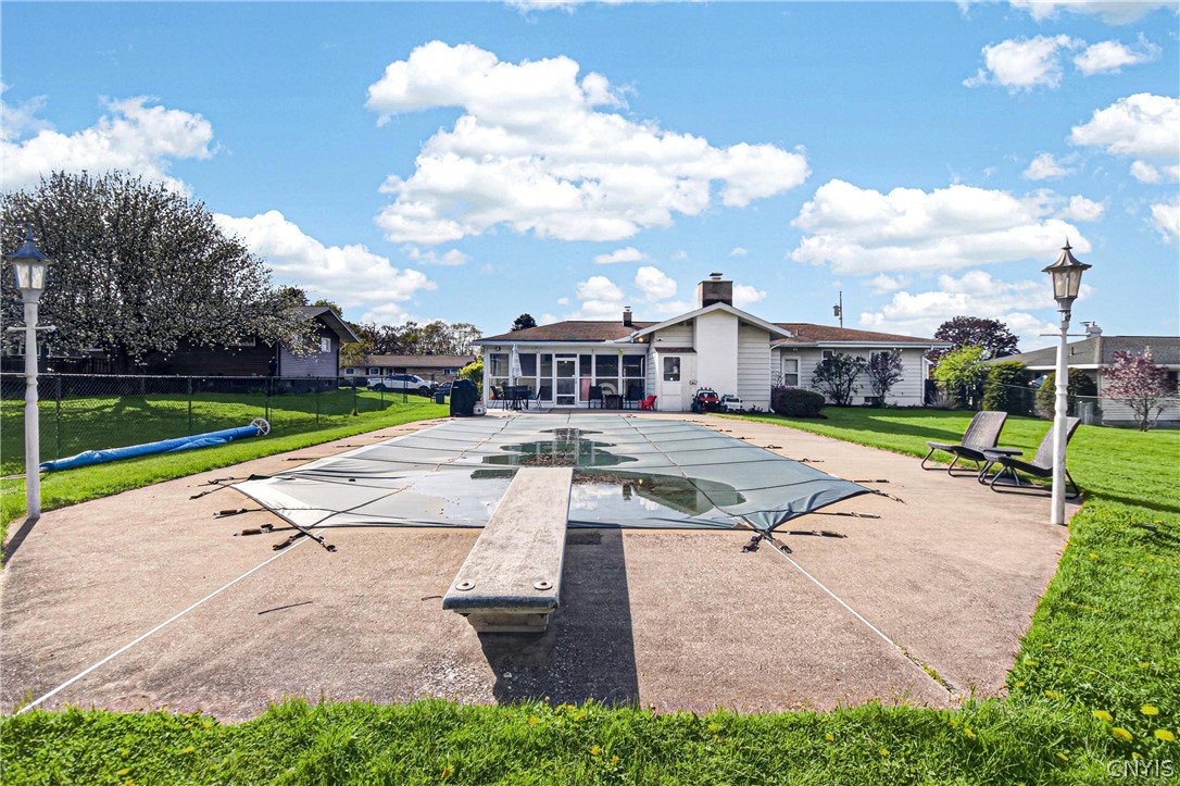 308 Washington Dr