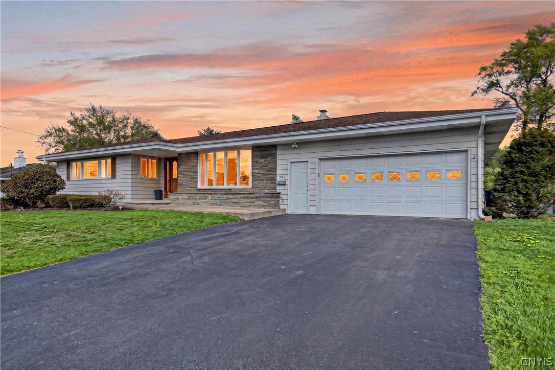 308 Washington Dr