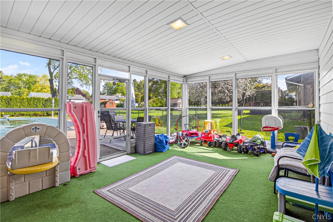 308 Washington Dr