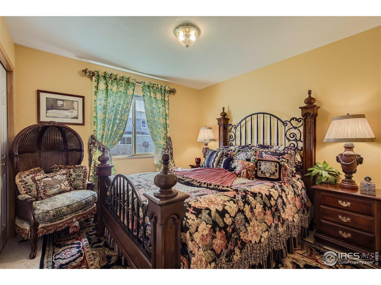 606 Blue Azurite Ave