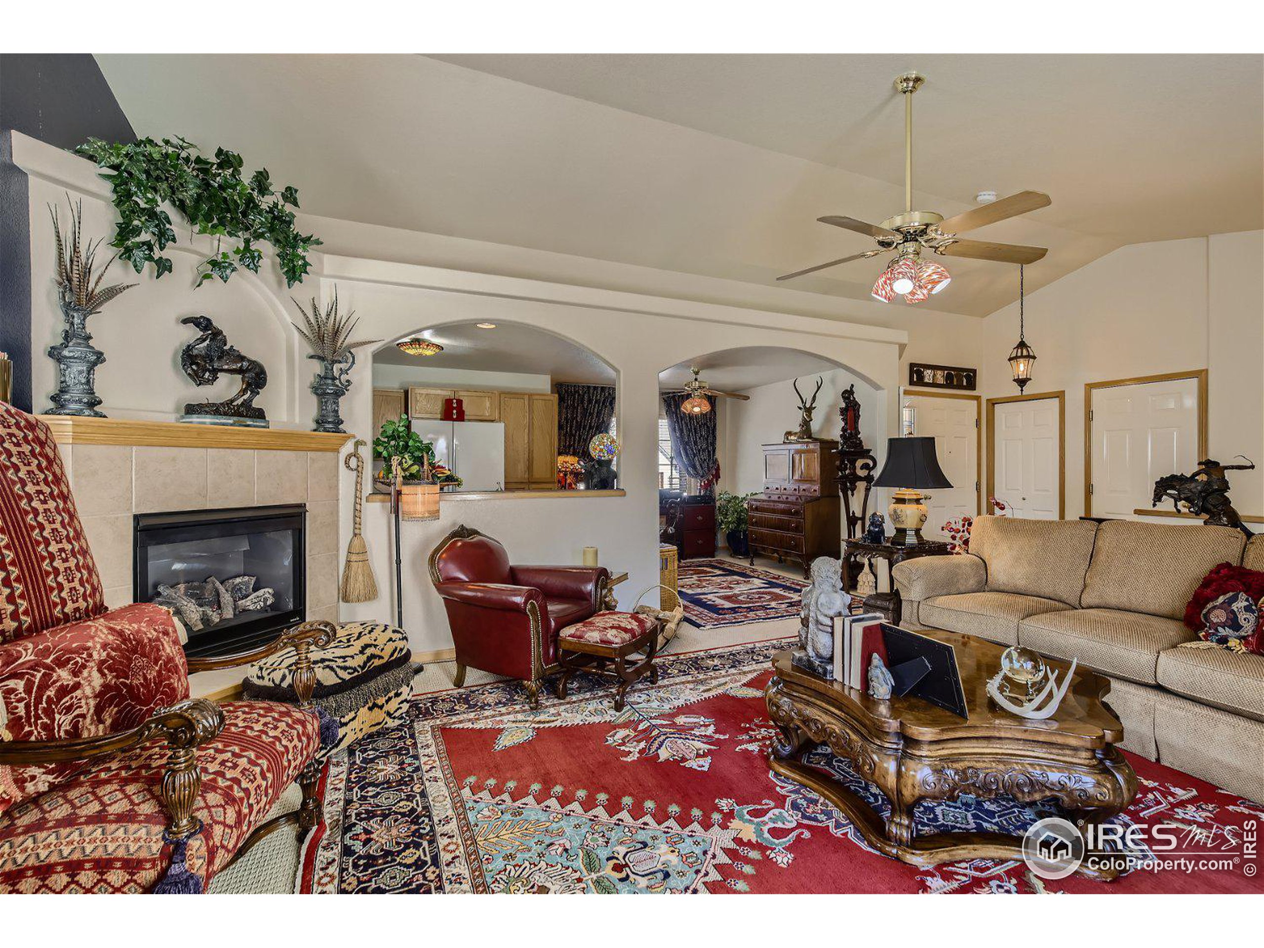 606 Blue Azurite Ave