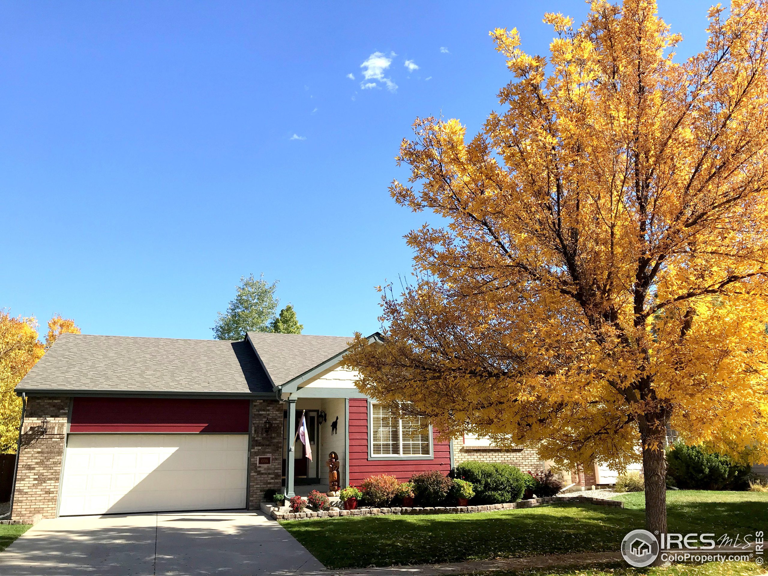 606 Blue Azurite Ave