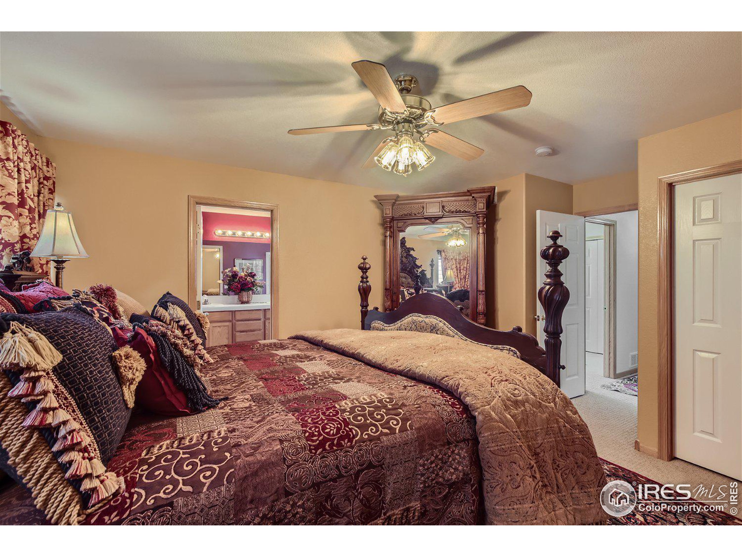 606 Blue Azurite Ave